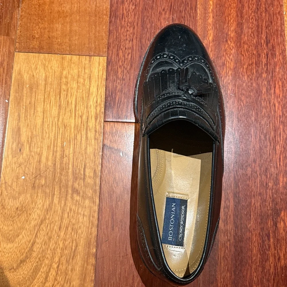 Men's Bostonian Leather Tassel Black Loafer Dress Shoes Slip on  10.5 Shoe Trees